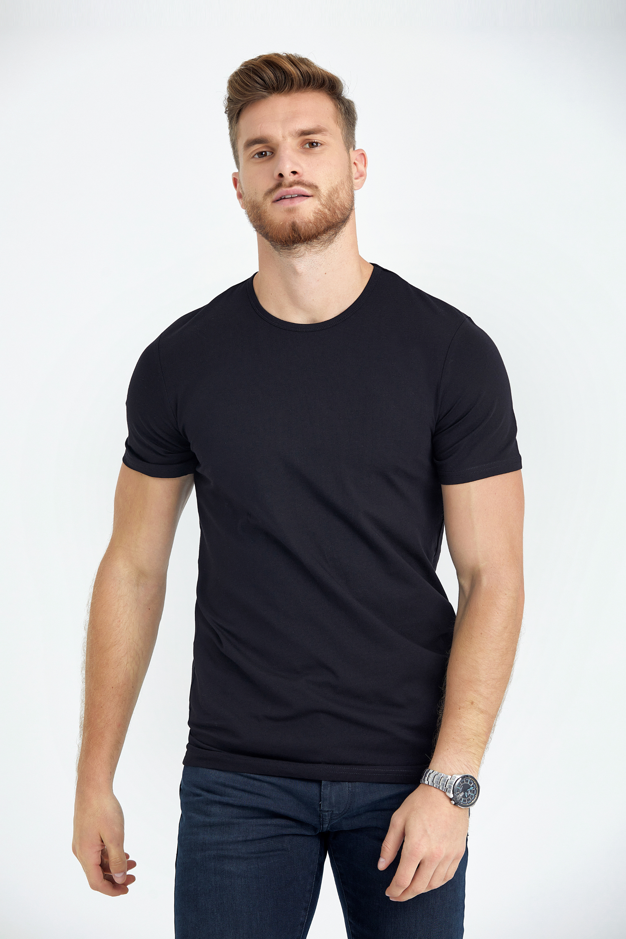 round neck slim fit long t-shirt black